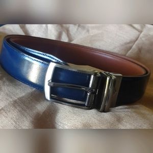 Joseph Abboud navy men's dress belt size 40. Never worn. Leather.
